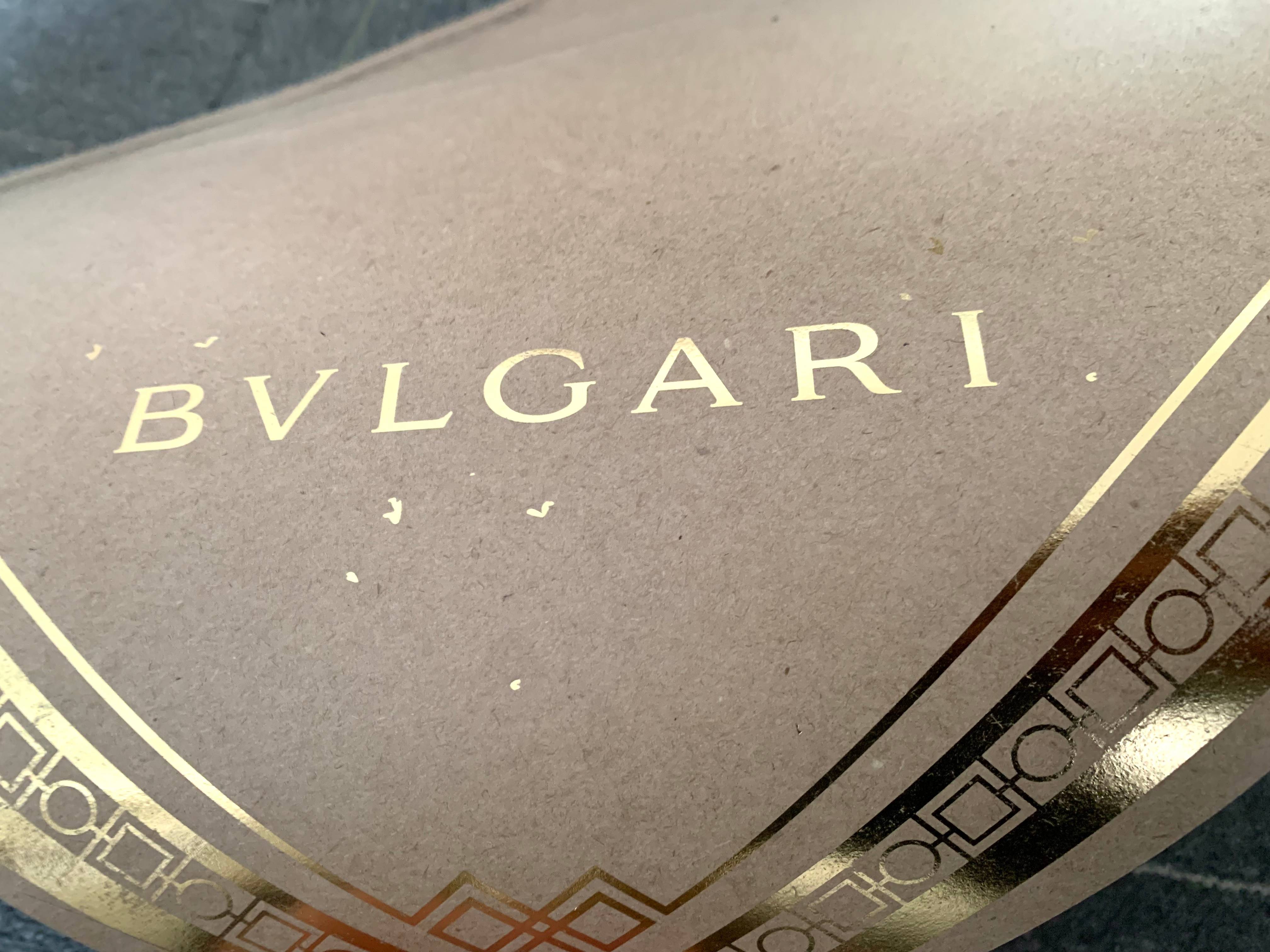 上海印刷廠專業(yè)指南：手提袋定制常用尺寸有哪些？